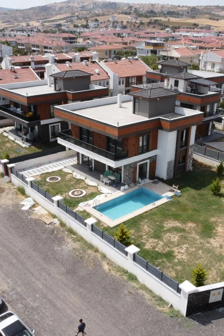 İstiklal Mahallesi Villaları